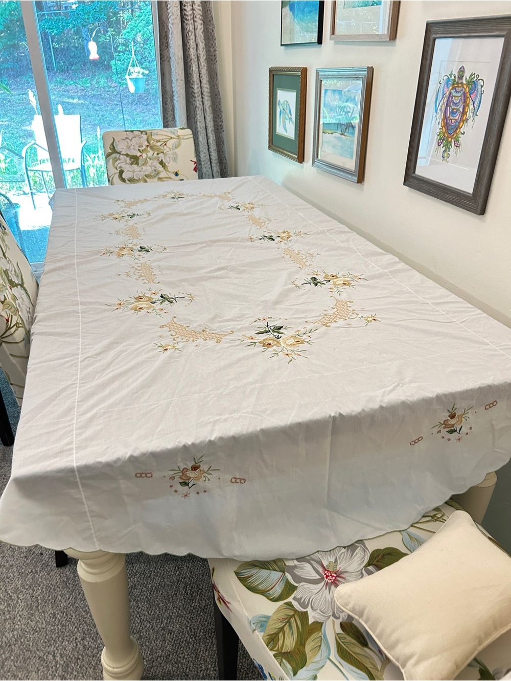 Hand Embroidered White Floral Tablecloth with 8 Napkins